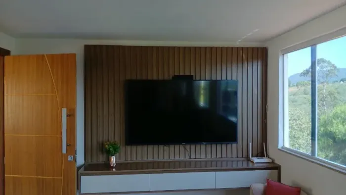 Rack com painel para Sala - Bonito e Conservado