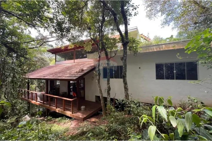 Casa, à venda, 2 quartos, 189m² de área construída, 33.400m² de terreno, R$ 2.000.000, loc