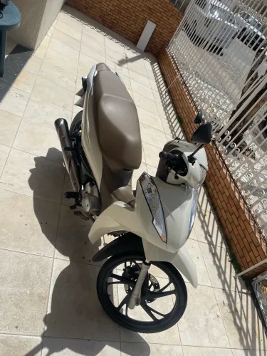 Honda Biz ex 125 muito conservada