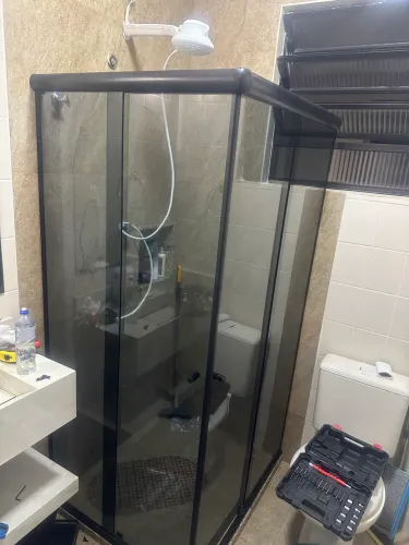 Vaga para instalador de vidro temperado com experiência