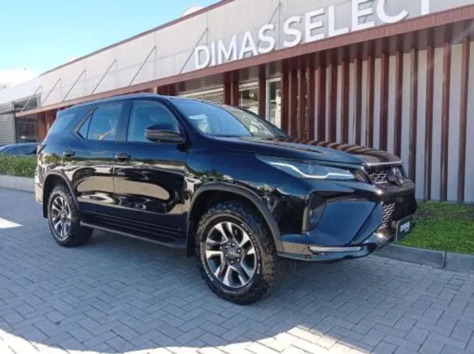 Toyota Hilux SW4 GRS 2.8 TB 4X4 Diesel Aut. 2026