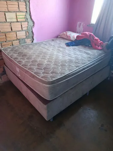 cama casal com base