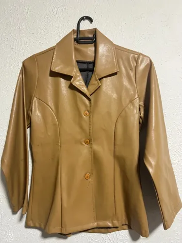 Jaqueta/blazer em PU tamanho P
