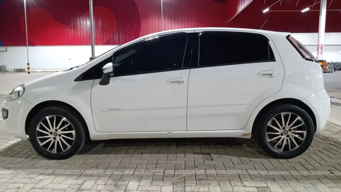 Fiat Punto Essence Dualogic 1.6 Flex 16V 5P 2017