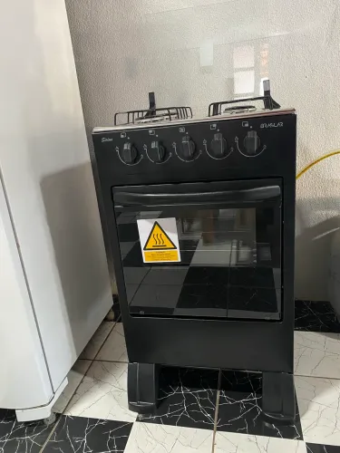 Fogão 4 bocas e forno novo