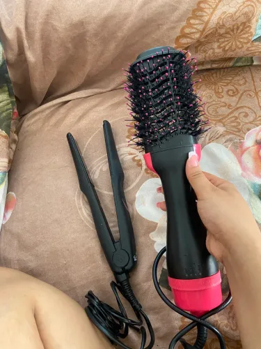 Vendo escova secadora junto com a chapinha