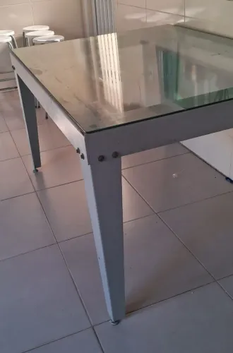 Mesa Industrial Produção - Aço + Vidro | Ótimo Estado