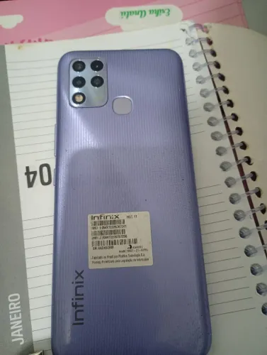 Vendo esse celular