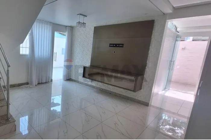 CASA 3 QUARTOS 1 SUITE 4 VAGAS NO COPACABANA, BH