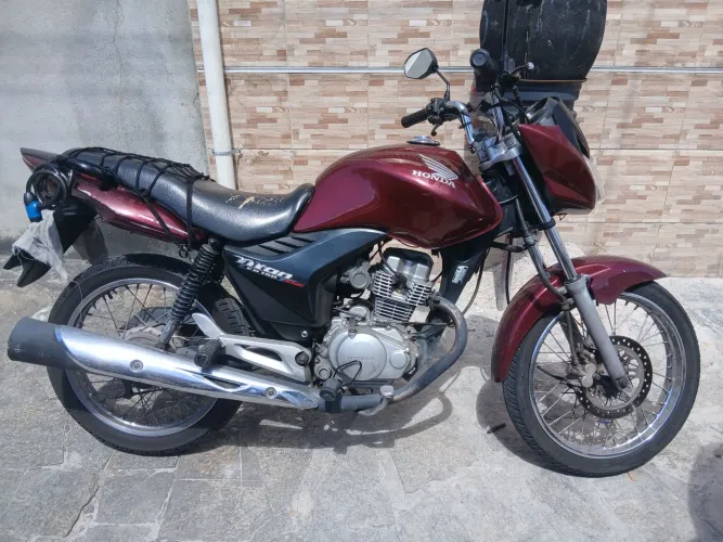 Titan 150 flex moto muito boa pra vender ligeiro