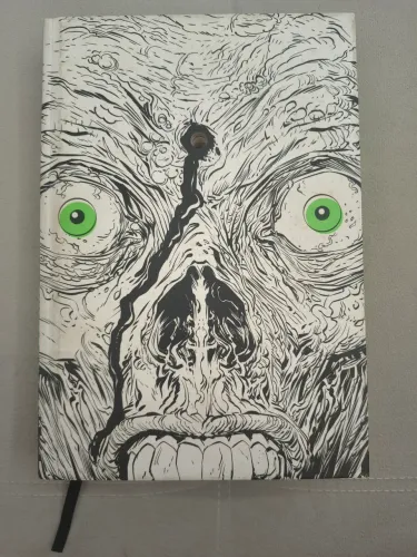 A noite dos mortos vivos - Darkside (capa dura e ilustrações) usado ilustrações