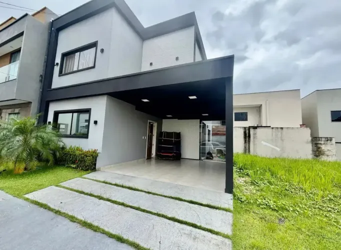 Casa à Venda no condomínio Ville França