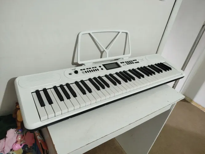 Teclado branco bravo