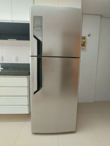 Geladeira Electrolux 431L Inox Semi Nova