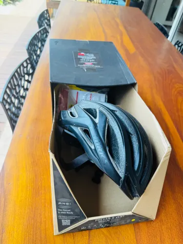 Capacete Specialized Prevail Tamanho M Seminovo