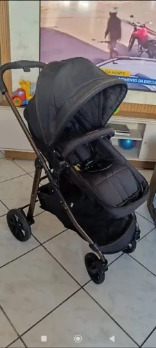 CARRINHO DE BEBÊ E PASSEIO
