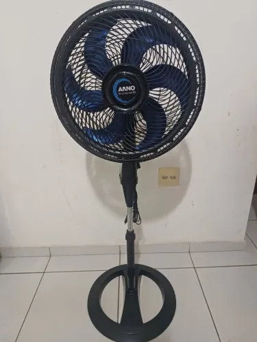 Ventilador Arno 40cm Coluna X-treme Novinho e tem 6 pás