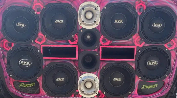 Médio QVS 8? polegadas 400rms 