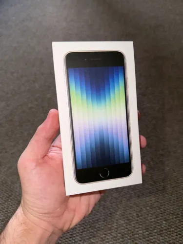 iPhone SE 3ª Geração Apple 64GB Cor Estelar - Novo Lacrado