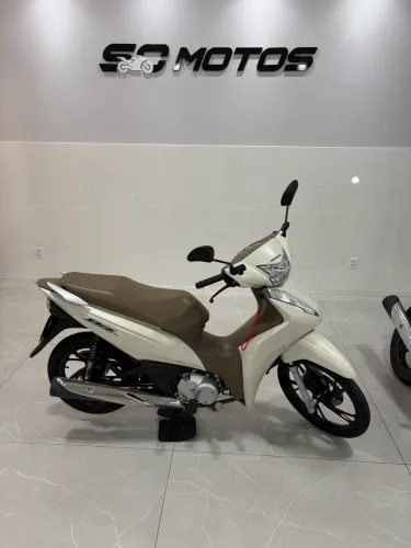 Biz 125 2024-2024 Ex ( Emplacada 2026 ) 1700 Km Rodados