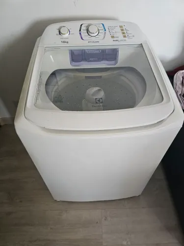 Máquina de Lavar Electrolux 16kg Jet&Clean (Modelo LAC16)