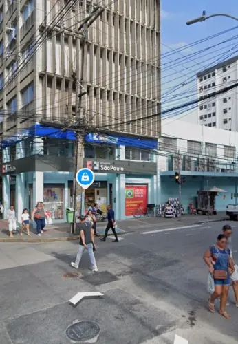 ALUGÓ ÓTIMA LOJA/PRÉDIO DE ESQUINA NA AV CONDE DA BOA VISTA PROX AO SHOPPING