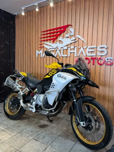 GS F850 Adventure Premium 40 anos 2021 (Seminova) - Financiamento bancário e cartão