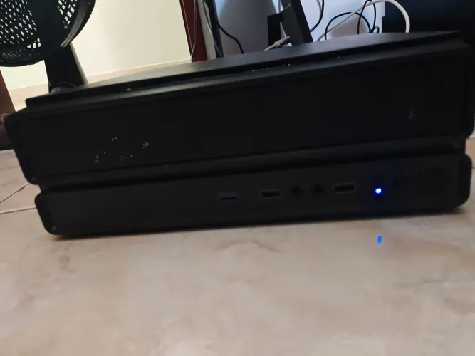 Mini PC i3 10ª geração 8 GB RAM, 240 GB SSD, acesso Wifi