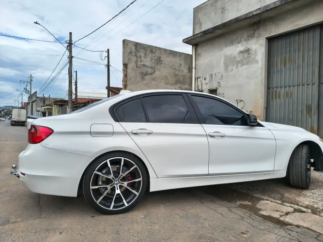 BMW 328I A Sport 2.0 16v/2.0 16V Flex 4P 2013