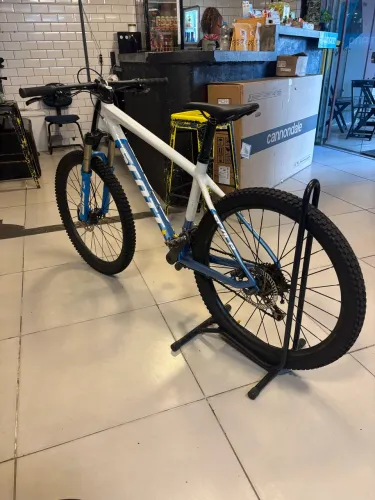 Bicicleta aro 26 Scott carbono 