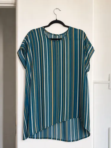 Blusa Feminina Listrada Verde GG - Nova. Nunca Usada. Tecido Leve e Fresquinho