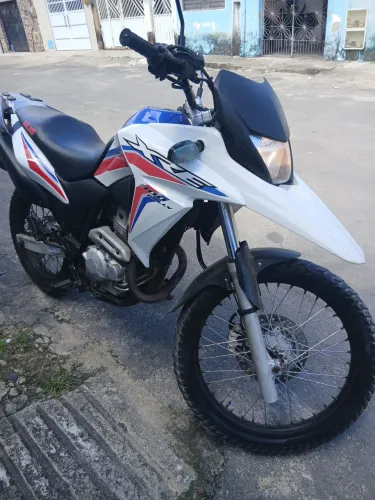 Vendo xre rally 2017