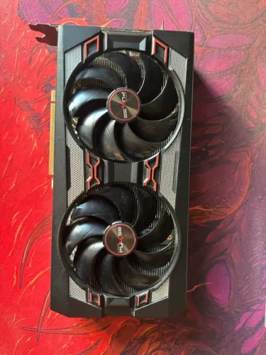 Placa de Vídeo Sapphire Radeon RX 5500, 8GB GDDR6 Defeituosa.