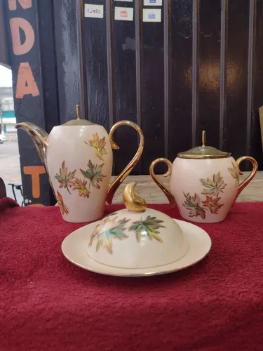 Antigo Trio de Porcelana Pintado a Mão ?