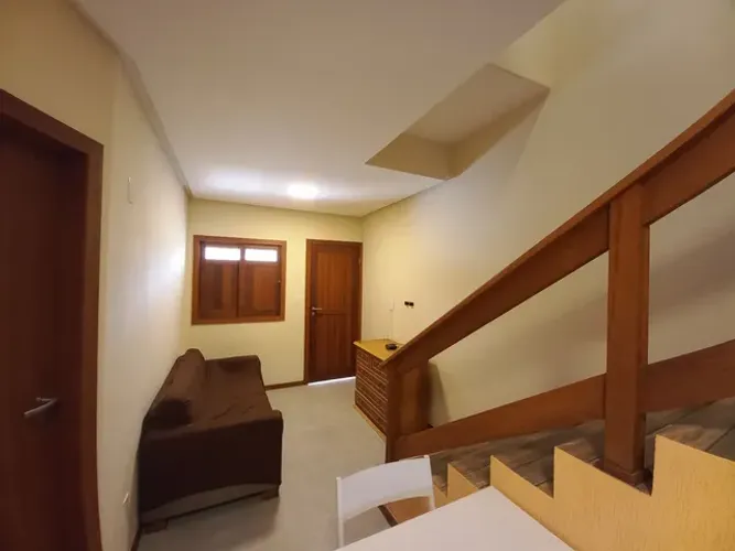 Vendo ou Arrendamento - Duas casas com 4/4 em Trancoso. Vendo as duas casas juntas.