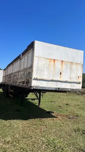 Carreta Randon 2013 13,50 x 1,60 mts sem fominha (SUCATA)