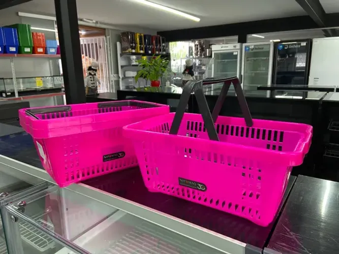 CESTA PLÁSTICA VÁRIAS CORES D-100 - DELAPLAST