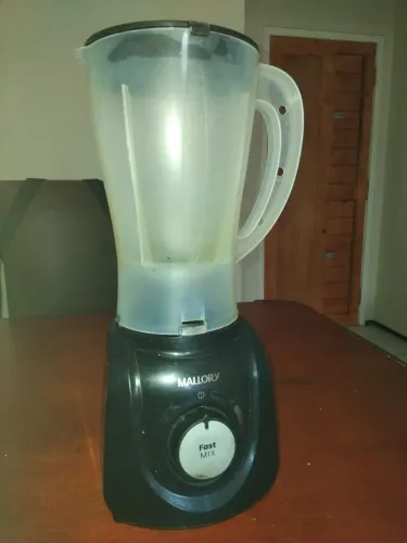 Vendo um liquidificador mallory fast