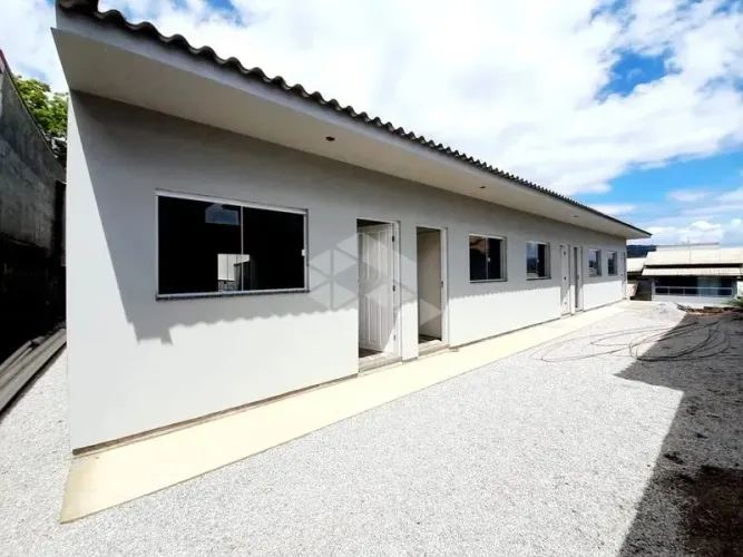 Apartamento para alugar de 1 quarto com 40m² no bairro Serraria em São José/SC