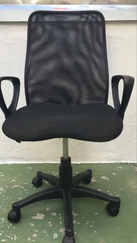 Cadeira de escritório preta
