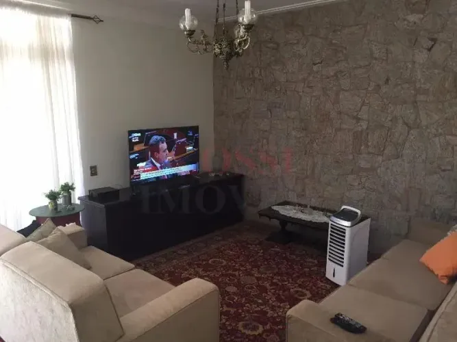 Venda de Casas / Sobrado na cidade de Rio Claro