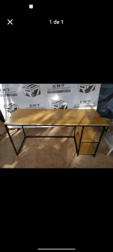 Escrivaninha Industrial com Estrutura em Metal