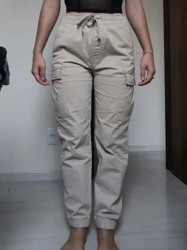 Calça Cargo Jogger Unisex Bege Lefties