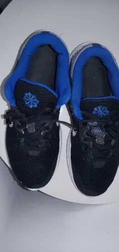 Tênis Nike ( Modelo: Flex Experience Run 11 next nature) original. Tam.37. (Usado).