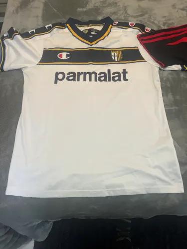 Camisetas de time Parma e Milan - 2º linha