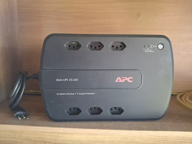 Nobreak apc es 600