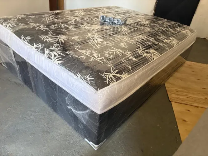 Cama de casal mola ensacada com espuma alta 