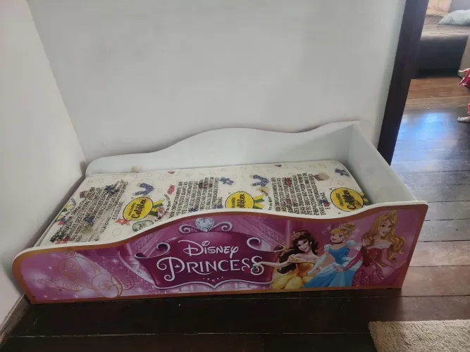Cama infantil + colchão novo