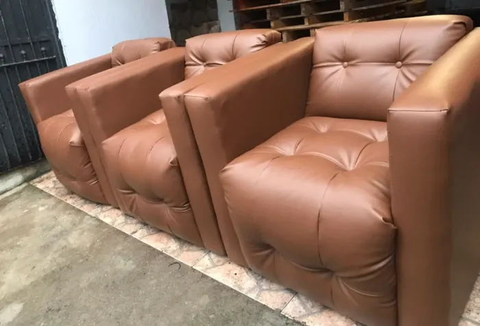 POLTRONA NOVA COURO ECOLÓGICO (ESCRITÓRIO, SALAS, RECEPÇÃO, SALÃO E BARBEARIA 