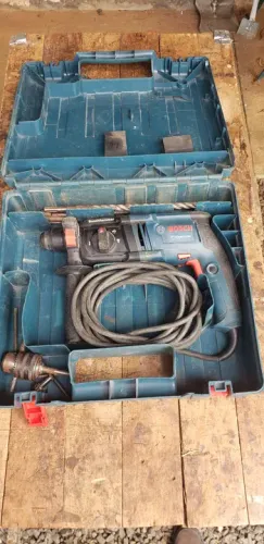 MARTELETE PERFURADOR 127V GBH 2-20 D Professional - BOSCH<br><br>